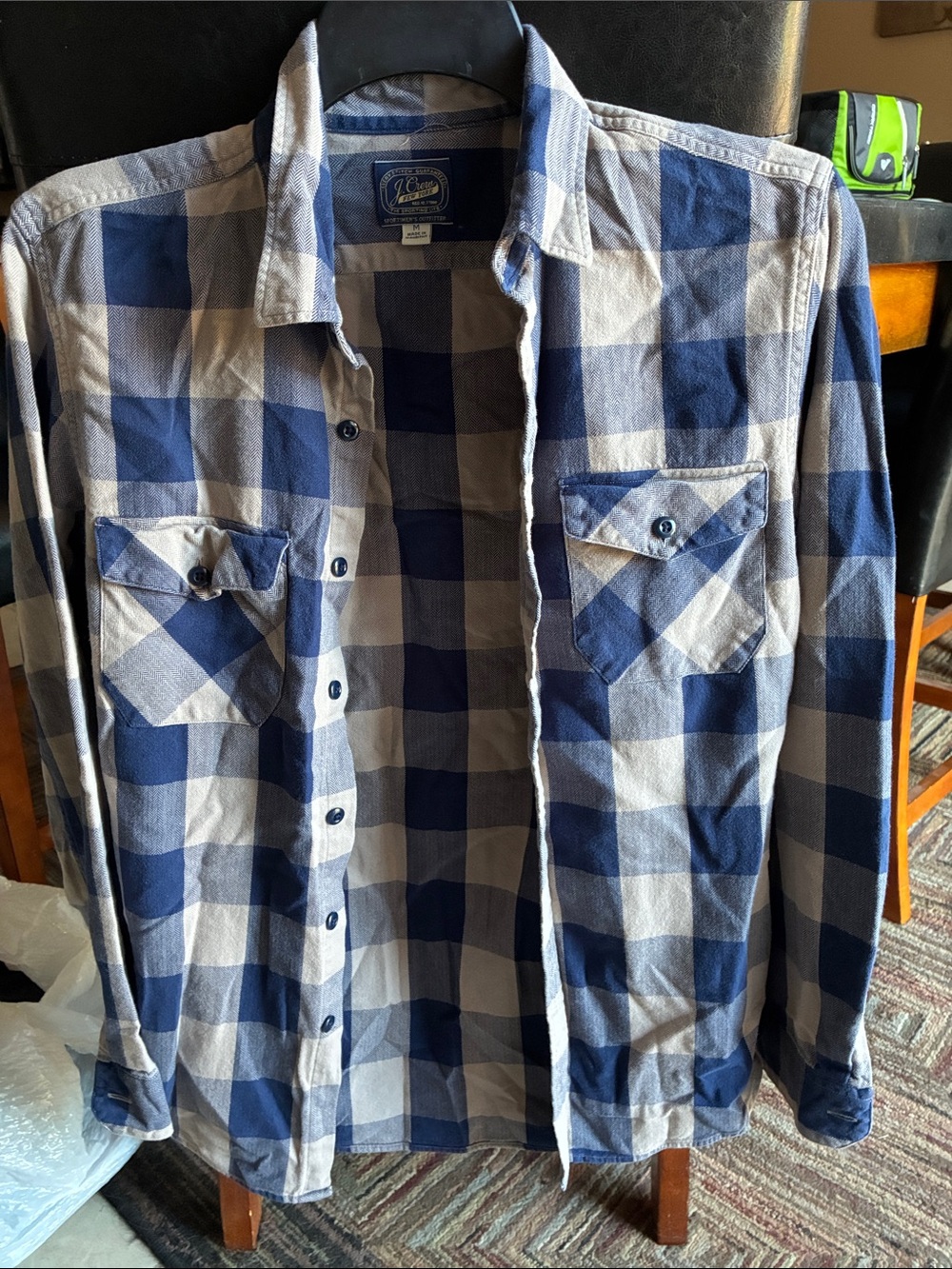 J. Crew Navy and tan Checkered Button-Down Shirt sz M. MA